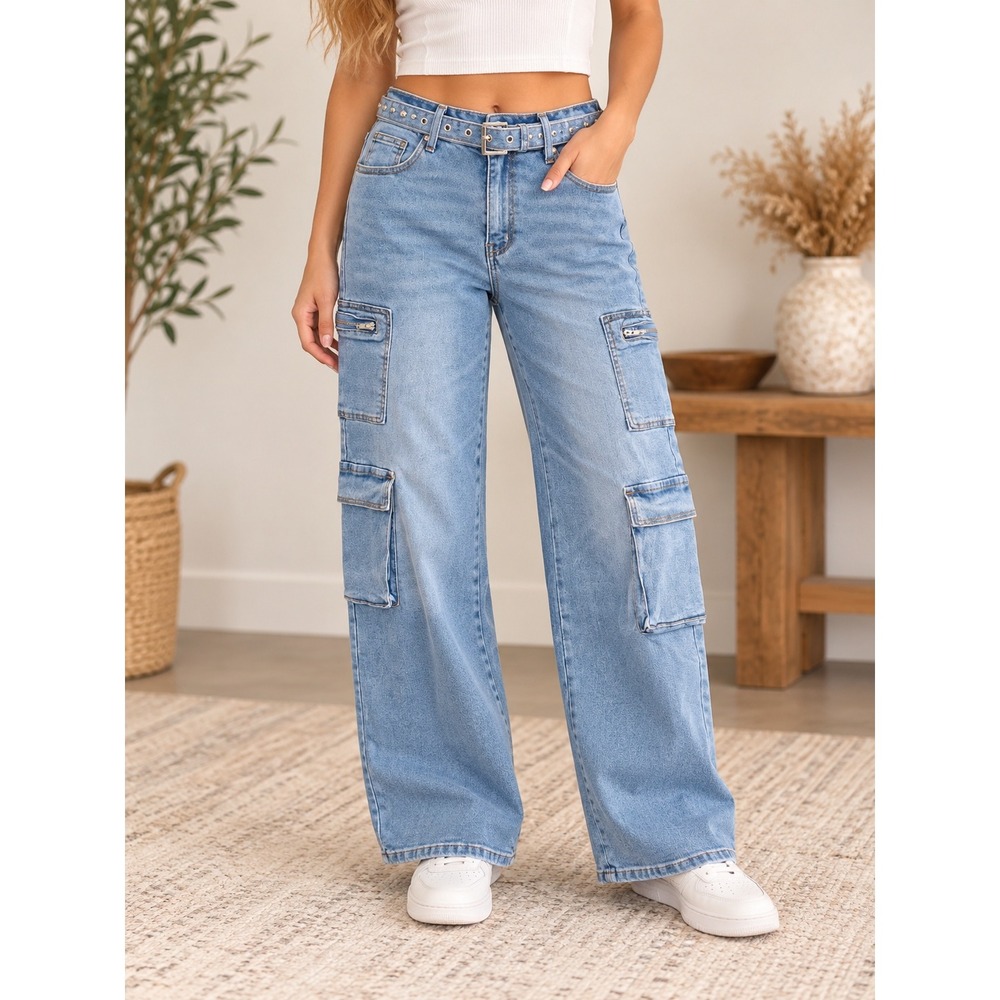 No Comment Women Light Wash Wide Leg Cargo Jeans Studded Belt Low Rise Size M